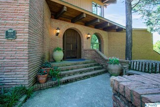 209 Weschase Row SE, Huntsville, AL 35801