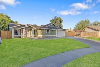 1510 Oakwood Ct, Lemoore, CA 93245