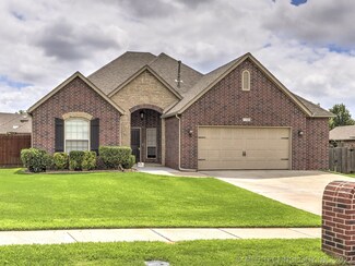 1105 W Fargo Ln, Broken Arrow, OK 74012