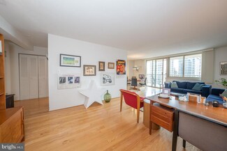 1919 Chestnut St Unit 2218, Philadelphia, PA 19103