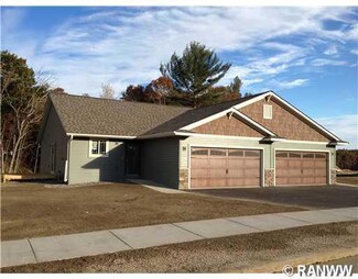 741 Club View Ln, Altoona, WI 54720