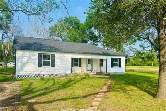1623 Avenue J, Danbury, TX 77534