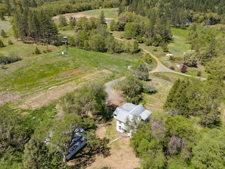 18435 E Evans Creek Rd, Rogue River, OR 97537