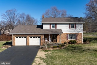 943 Old Farms Rd, Luray, VA 22835