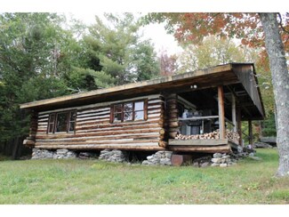 1300 Thresher Hill Rd, Rochester, VT 05767