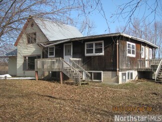5119 393rd Ave NW, Dalbo, MN 55017