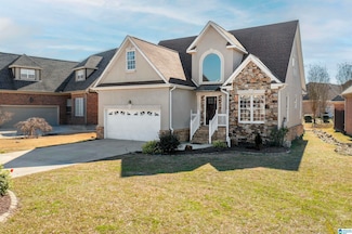 222 Lakepoint Dr, Gadsden, AL 35901