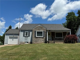 1130 Colegate Dr, Marietta, OH 45750