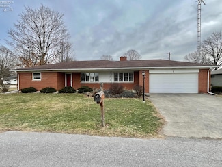 5 Grandview Ct, Tiffin, OH 44883