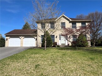 4900 Matts Dr, Bethlehem, PA 18017