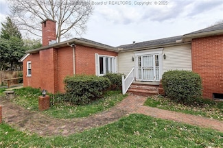 4302 Virginia Ave SE, Charleston, WV 25304