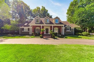4111 W 90th St, Prairie Village, KS 66207