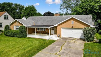 724 Fairview Ave, Bowling Green, OH 43402