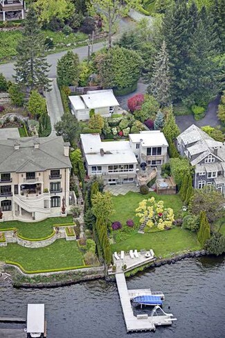 8470 Benotho Place, Mercer Island, WA 98040