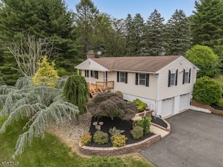 502 Ludlow Station Rd, Asbury, NJ 08802