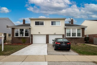 9149 W Emerson St, Des Plaines, IL 60016
