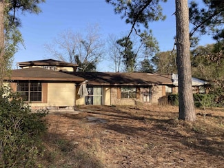 5356 15th St, Malone, FL 32445