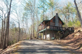 151 Pinewood Dr, Murphy, NC 28906