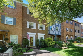 14803 Haymarket Ln, Centreville, VA 20120