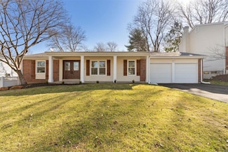 1512 Shadyside Ln, Saint Louis, MO 63146