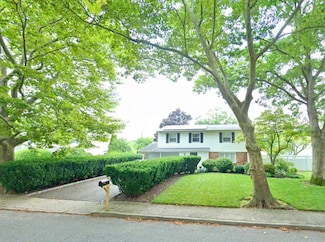 155 Alexander Ave, Nesconset, NY 11767
