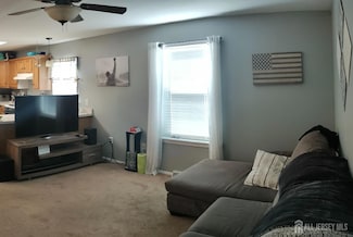 1 Matt St, Woodbridge Township, NJ 07001