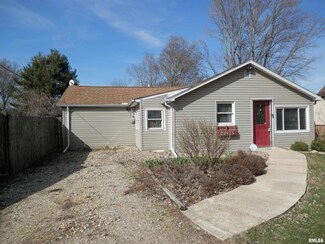 20925 Maple St, Laura, IL 61451
