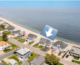 118 Oceanside Dr, Scituate, MA 02066