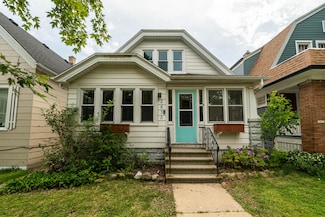 3835 E Cudahy Ave, Cudahy, WI 53110