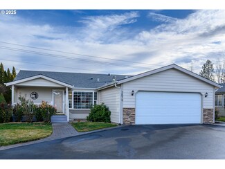 2679 NE Wintergreen Dr, Bend, OR 97701