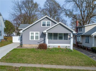 126 E Friend St, Columbiana, OH 44408