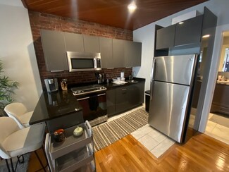 210 Hemenway St Unit 2A, Boston, MA 02115