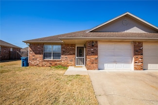 303 NW Abbey Place Unit 1, Bentonville, AR 72712