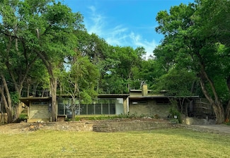 1934 Kessler Pkwy, Dallas, TX 75208