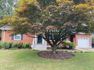 3233 Oakdale Rd SW, Cave Spring, VA 24018