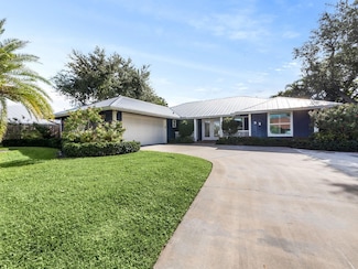 52 Birch Place, Jupiter, FL 33469