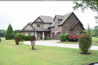 173 Rome Beauty Cir, Oxford, AL 36203