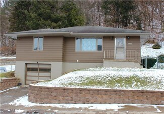700 Ridge Ave, Ford City, PA 16226