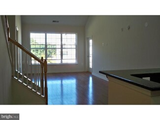 6304 Lydia Hollow Dr, Glen Mills, PA 19342