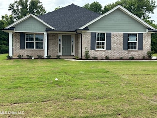 7709 Mary McCoy Dr, Horn Lake, MS 38637