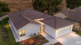 16120 Match Pointe Ct, Bakersfield, CA 93306
