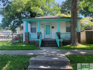 832 W 44th St, Savannah, GA 31405