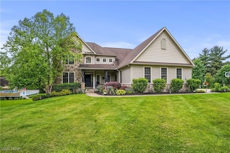 1302 Hillandale Dr, Akron, OH 44333