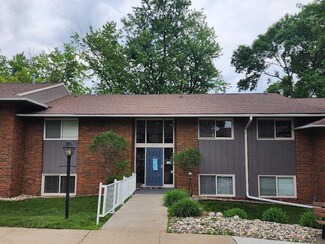 801 E 15th St, Yankton, SD 57078