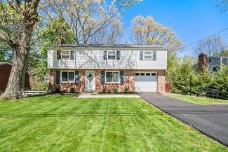 124 Skylark Dr, Glenshaw, PA 15116