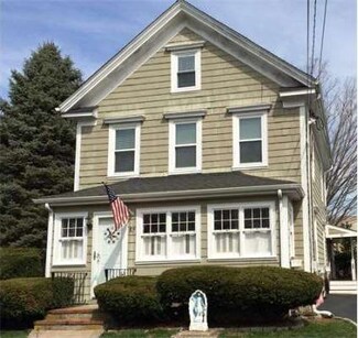 87 Curve St, Dedham, MA 02026