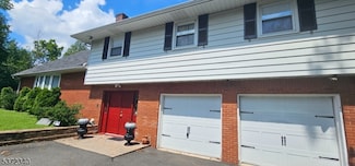 472 Summit Rd, Mountainside, NJ 07092