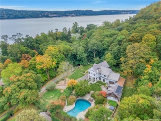 11 Lawrence Ln, Palisades, NY 10964