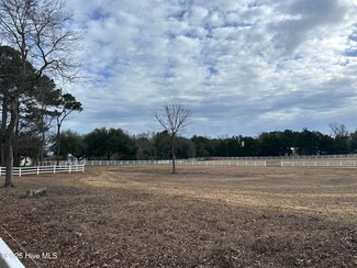 31r Ballast Point Rd, Hampstead, NC 28443