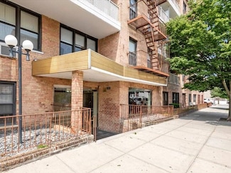 611 Banner Ave Unit 1, Brooklyn, NY 11235